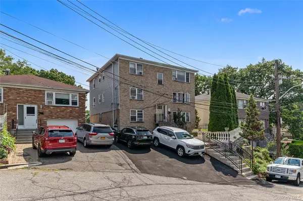 8 Elicar TER, Yonkers, NY 10701