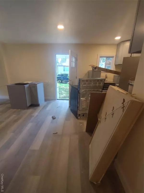 Mastic Beach, NY 11951,121 Woodland DR
