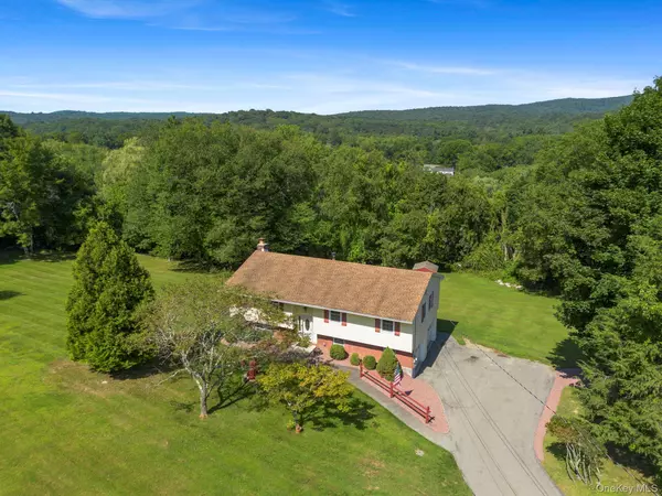 39 Horsepound RD, Carmel, NY 10512