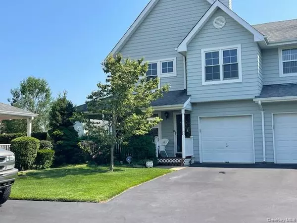 Central Islip, NY 11722,9 Summerfield CIR #9