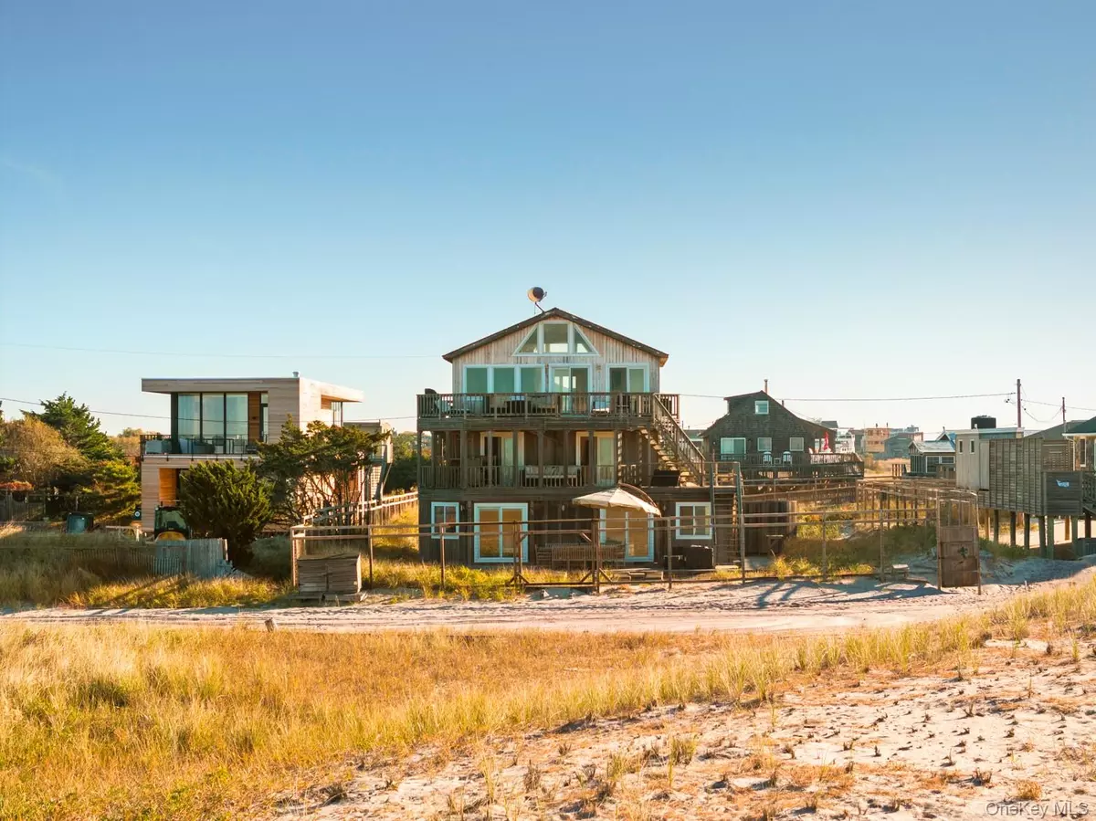 Robbins Rest, NY 11770,30 Compass AVE