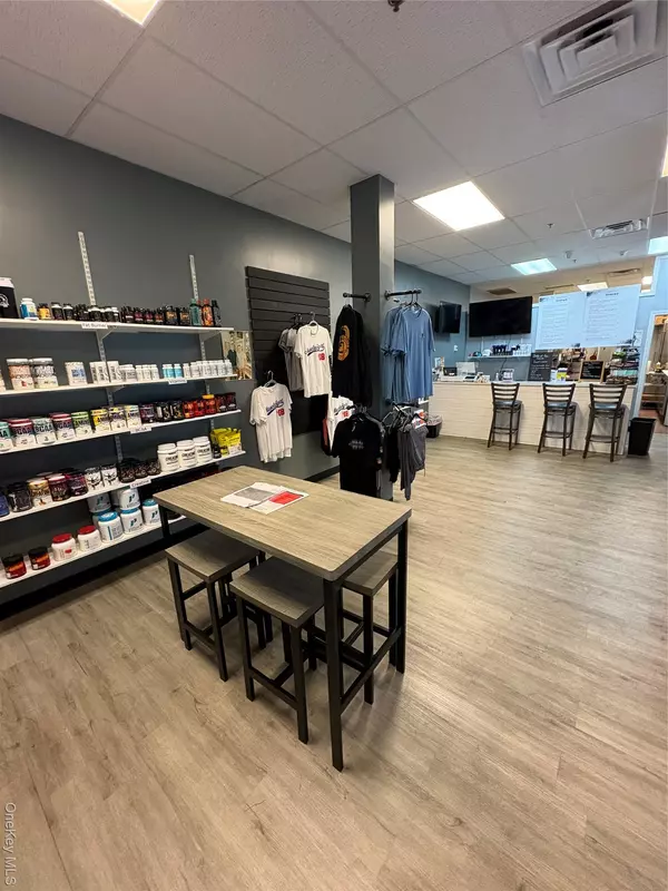 Shrub Oak, NY 10588,1420 E Main ST ##9