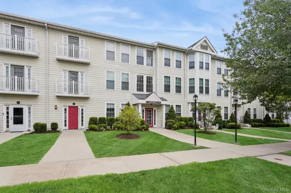 White Plains, NY 10605,31 Greenridge AVE #3J