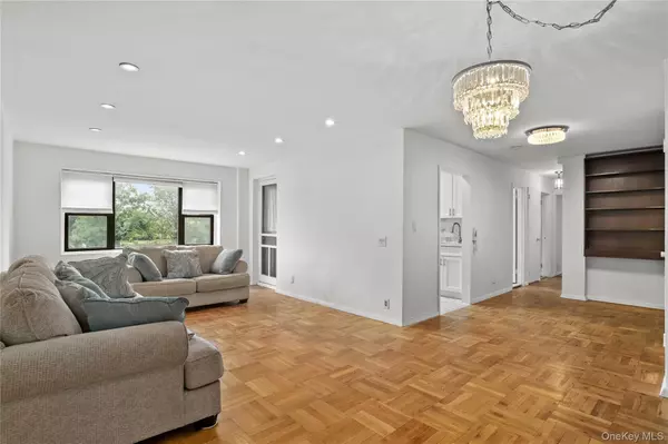 New Rochelle, NY 10805,266 Pelham RD #1B