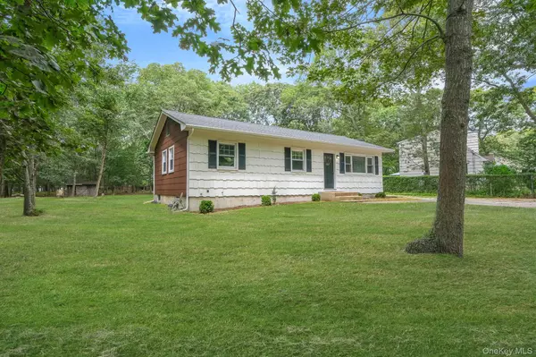 East Hampton, NY 11937,267 Accabonac RD