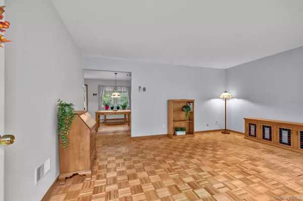 Woodbourne, NY 12788,148 Moore RD