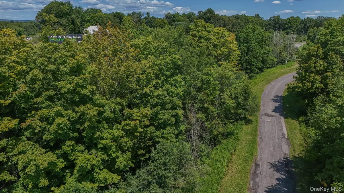 Middletown, NY 10941,211 Midland Lake RD