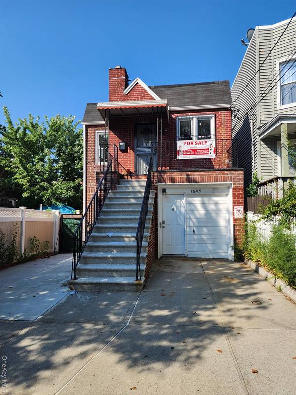 1609 Colden AVE #2, Bronx, NY 10462