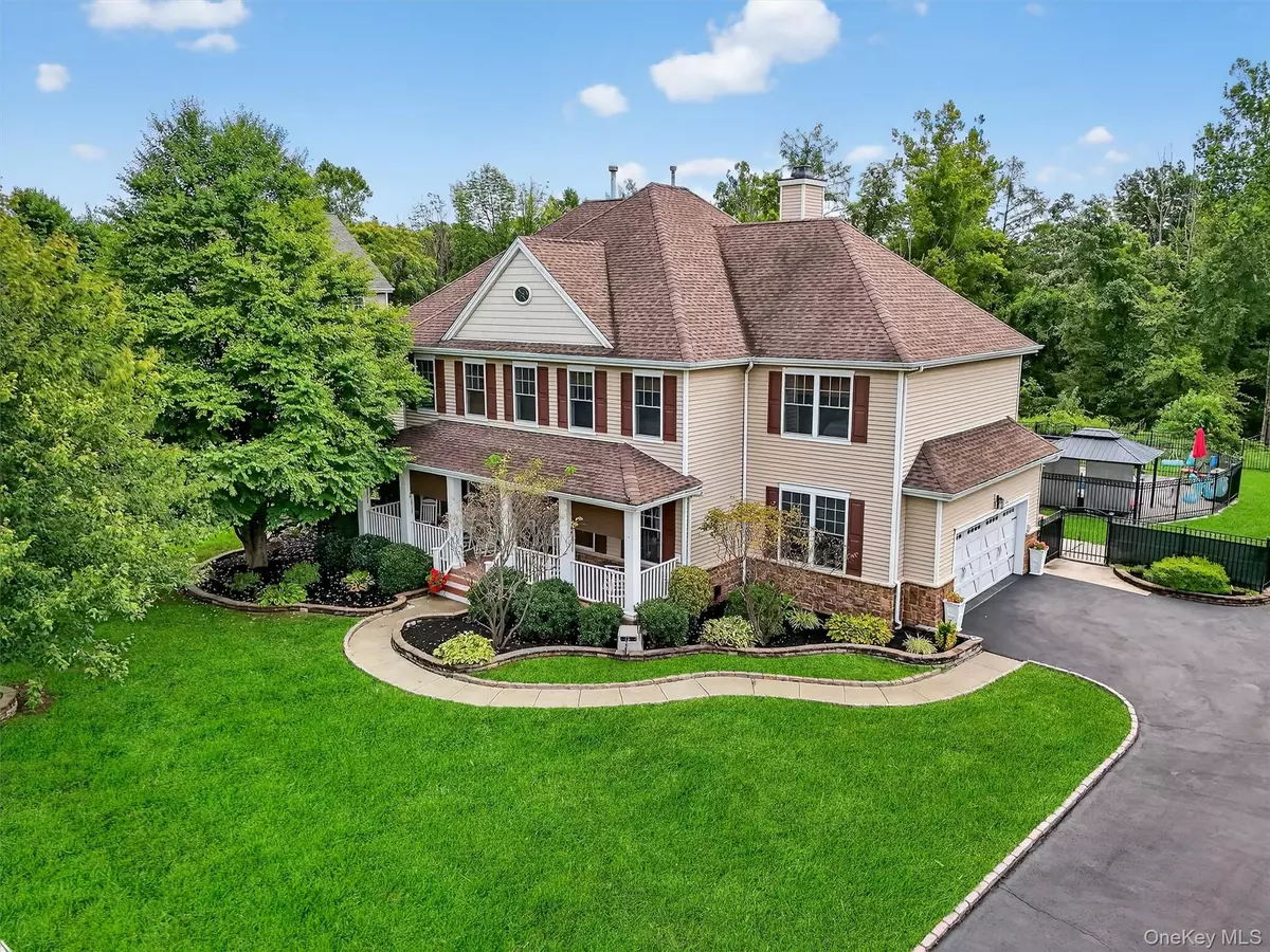 Hopewell Junction, NY 12533,234 Buttonwood WAY