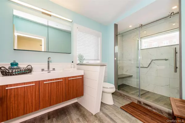 Long Beach, NY 11561,100 Lindell BLVD #2