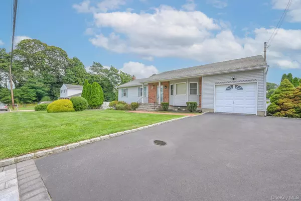 Kings Park, NY 11754,59 Rosewood RD