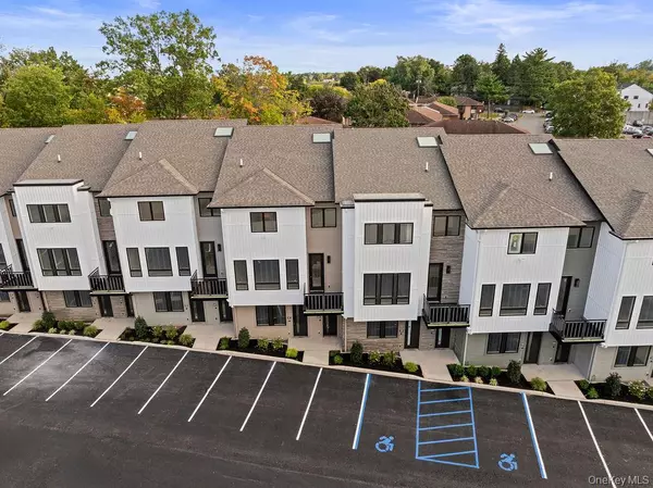 17 Union RD #103, Spring Valley, NY 10977