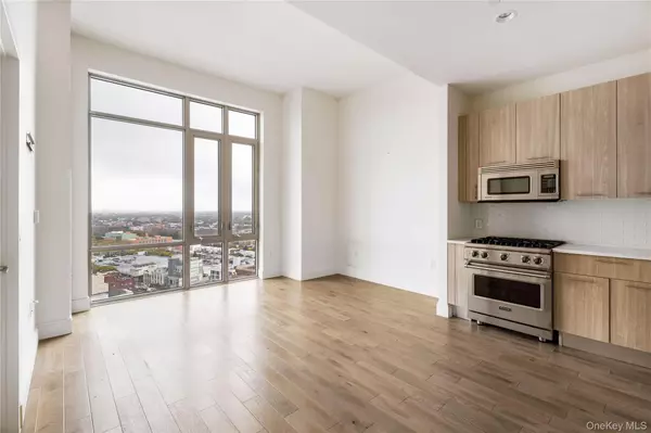 Brooklyn, NY 11235,1501 Voorhies AVE #21A