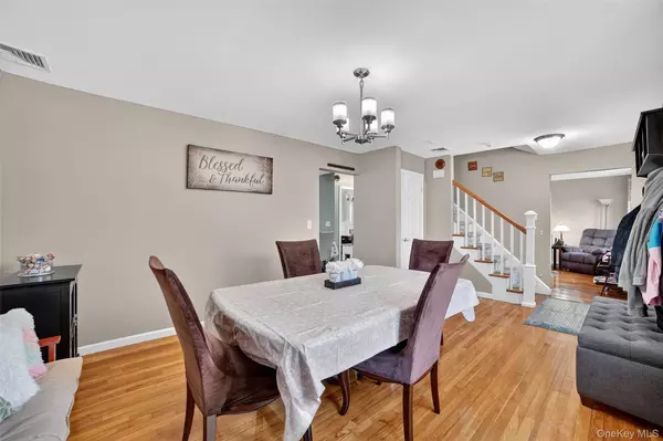 Mount Vernon, NY 10552,349 Hawthorne TER