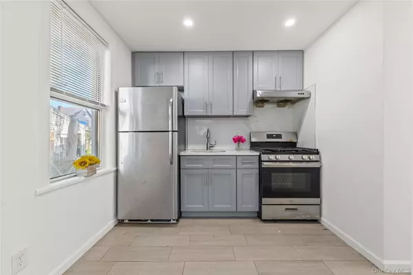 Oakland Gardens, NY 11364,48-35 Clearview EXPY
