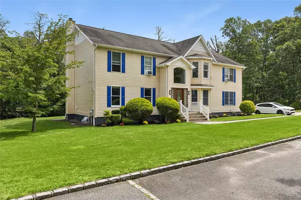 Yaphank, NY 11980,11 Grand AVE