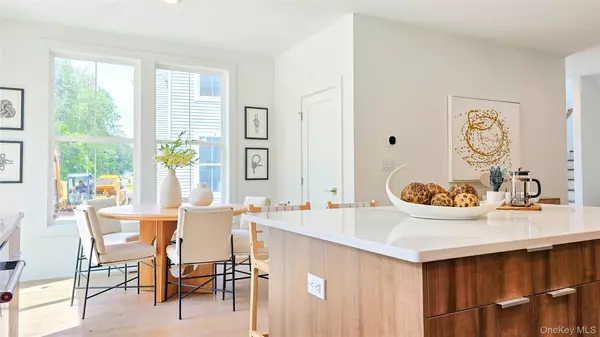 Carmel, NY 10512,4079 Fairways DR #140