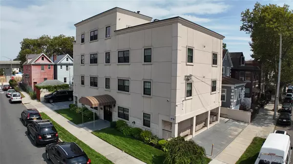 Richmond Hill S., NY 11419,135-04 102nd AVE