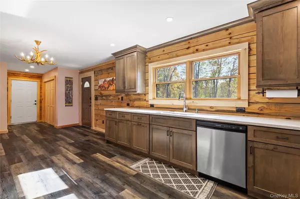 Clinton Corners, NY 12514,76 Woodlands TRL