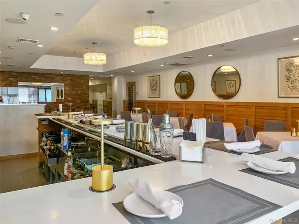 Oceanside, NY 11572,2757 Long Beach RD