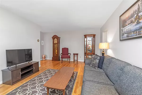 Farmingdale, NY 11735,474 Fulton ST #1