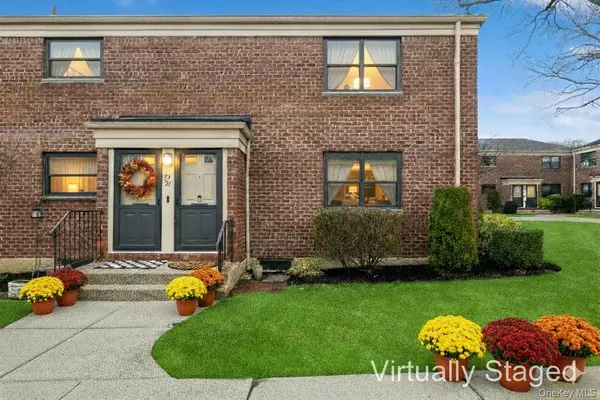 73-21 220th ST #139B2, Oakland Gardens, NY 11364