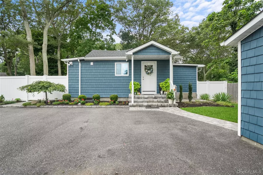 22 Lake Shore DR, Ronkonkoma, NY 11779