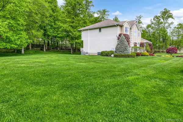 Suffern, NY 10901,1 Litman LN
