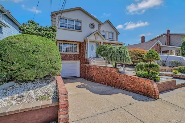 Carle Place, NY 11514,225 Rushmore AVE
