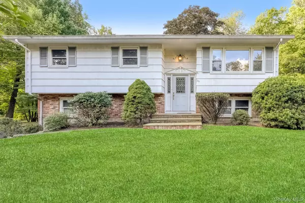 28 Montclair AVE, Airmont, NY 10952