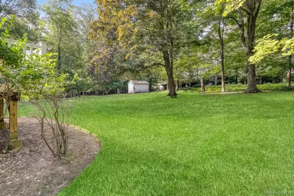 Airmont, NY 10952,28 Montclair AVE