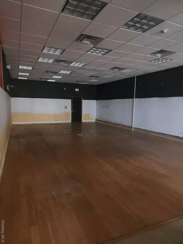 Poughkeepsie, NY 12601,394 Main