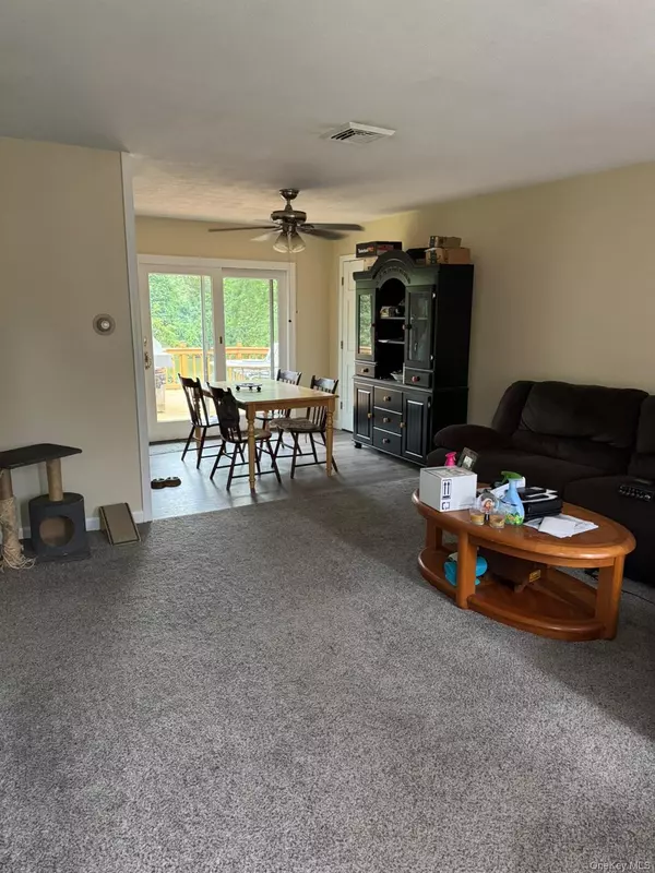 Monroe, NY 10950,1 Tappan DR