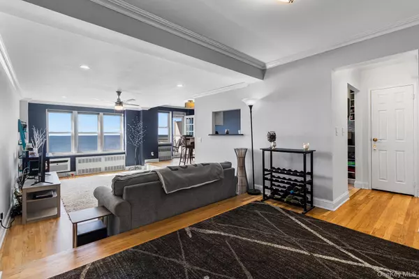Long Beach, NY 11561,522 Shore RD #6M