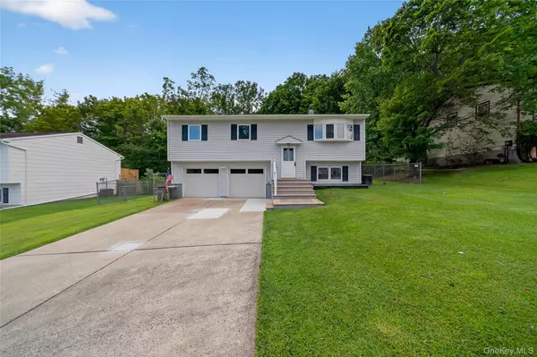 Monroe, NY 10950,19 Half Hollow Turn