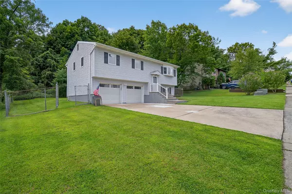 Monroe, NY 10950,19 Half Hollow