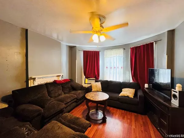Newburgh, NY 12550,66 Benkard AVE