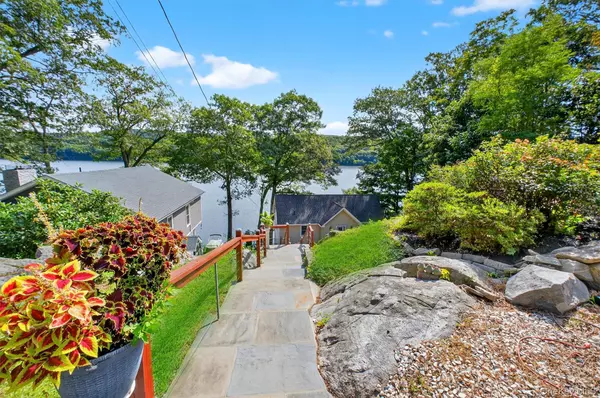 Holmes, NY 12531,60 LAKEVIEW DR