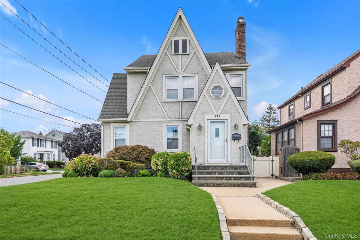 Valley Stream, NY 11580,174 N Grove ST