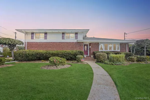 338 Stewart AVE, Bethpage, NY 11714