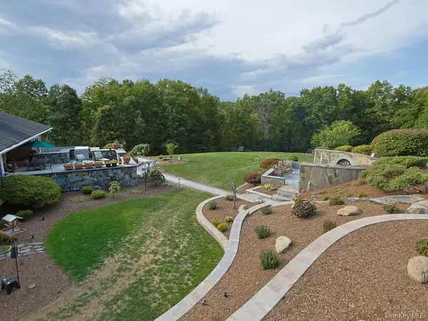 Washingtonville, NY 10992,10 Fountayne CT