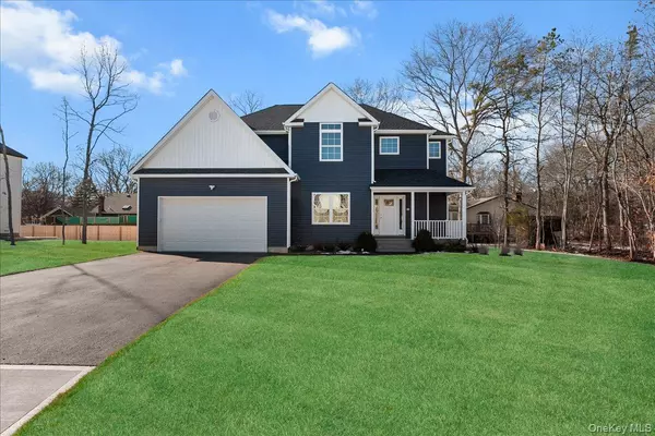 2 Fourth AVE, Centereach, NY 11720