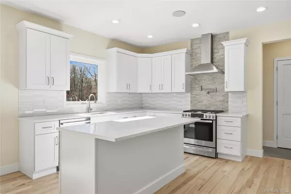 Centereach, NY 11720,2 Fourth AVE