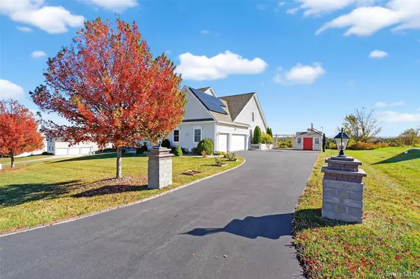 Poughkeepsie, NY 12603,71 Ridgeline DR