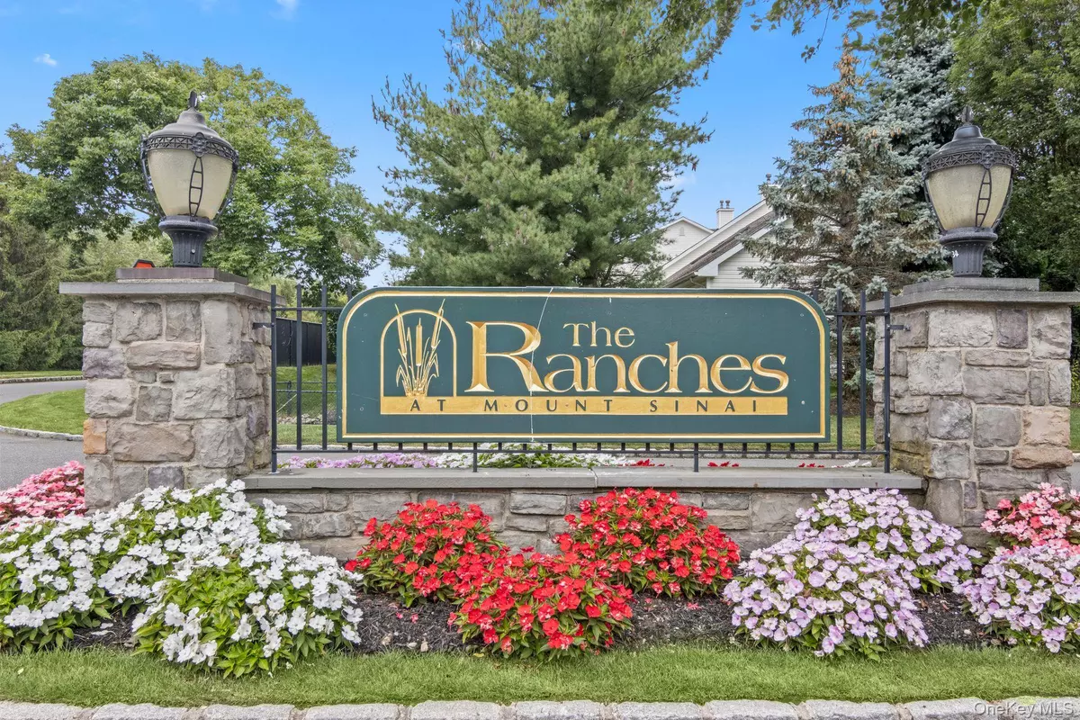 Mount Sinai, NY 11766,37 Constantine WAY