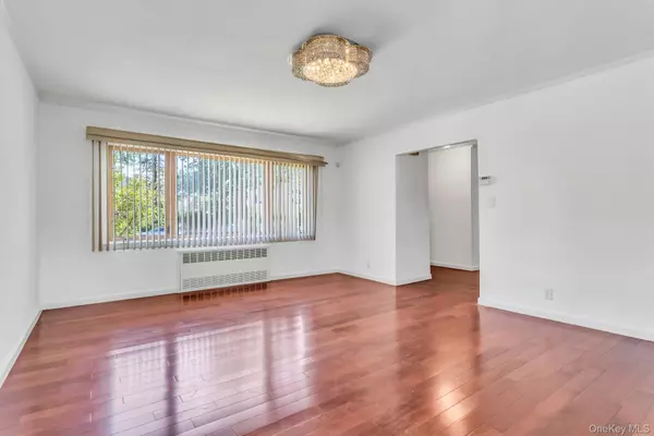 Fresh Meadows, NY 11365,64-04 Utopia Pkwy