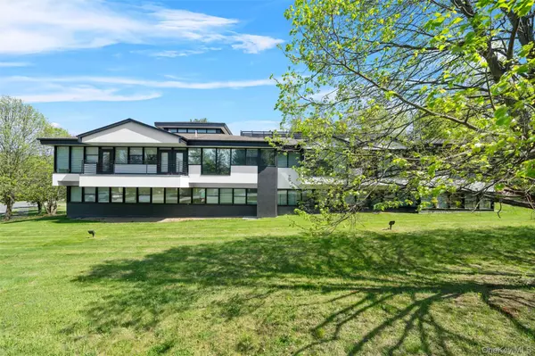 Central Valley, NY 10917,2 Corporate DR #Suite 201