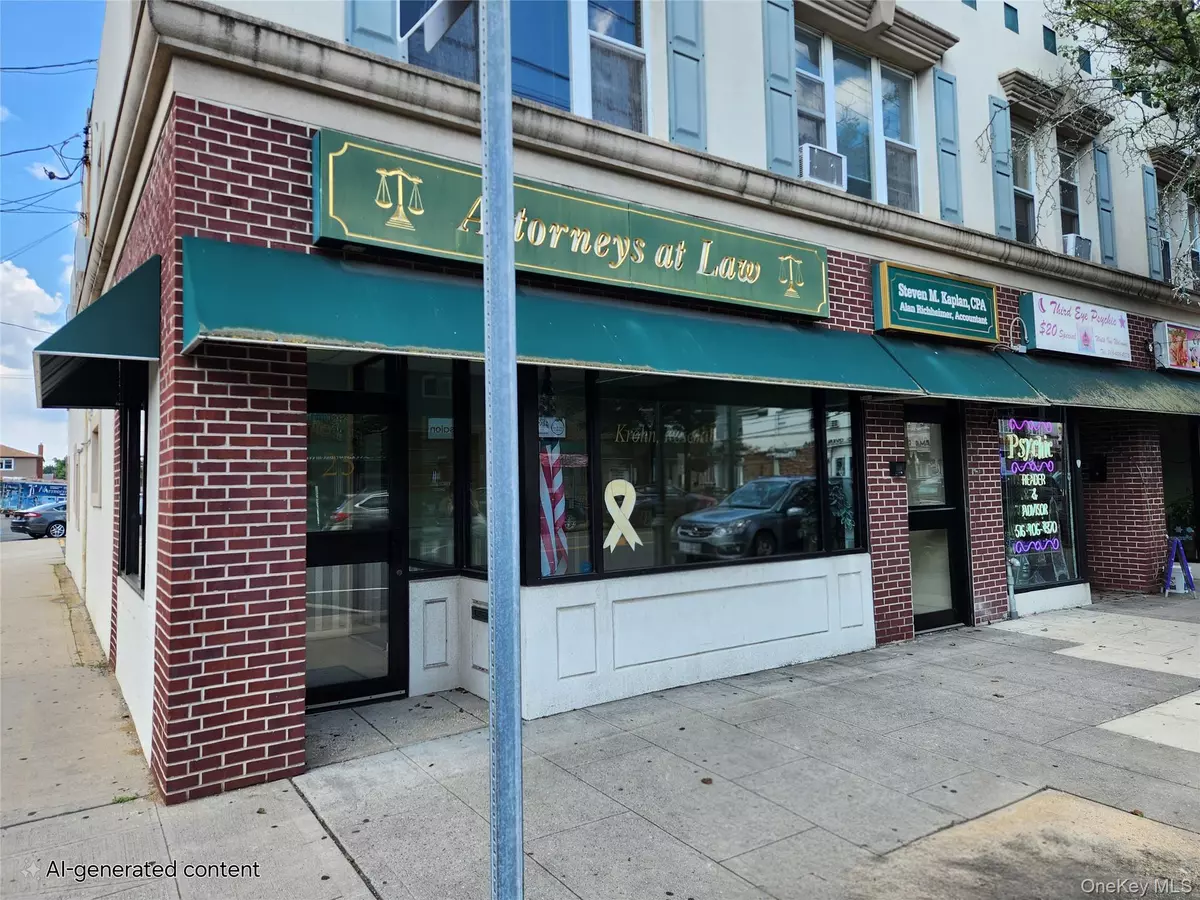 Merrick, NY 11566,25 Merrick Ave #25