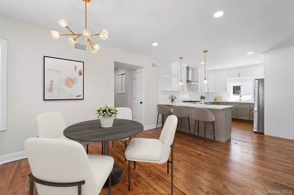 Amityville, NY 11701,51 Sterling PL