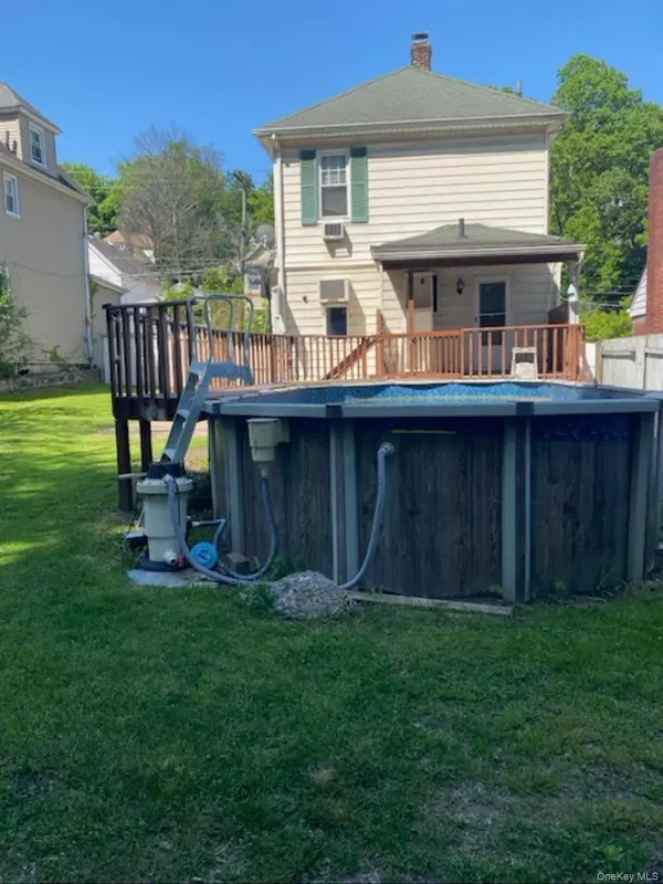 Staten Island, NY 10301,303 Glen AVE